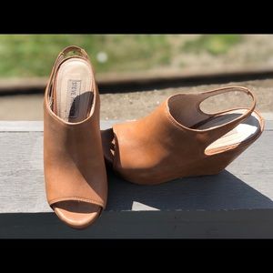 Women’s Steve Madden Wedges, size 6.5